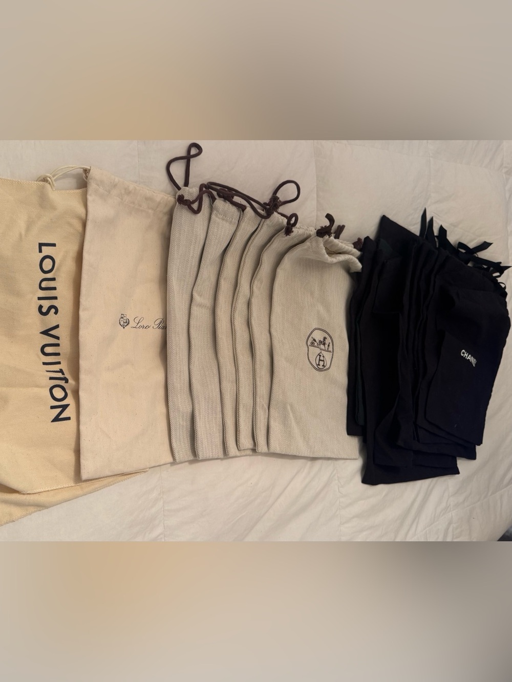 Hermes boxes, dustbags and shopping bags - Picture 2 of 3